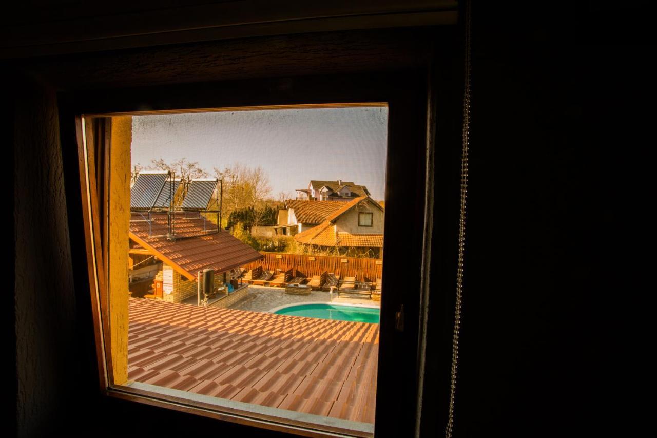 Guest House Vila Alexandar Palić Εξωτερικό φωτογραφία