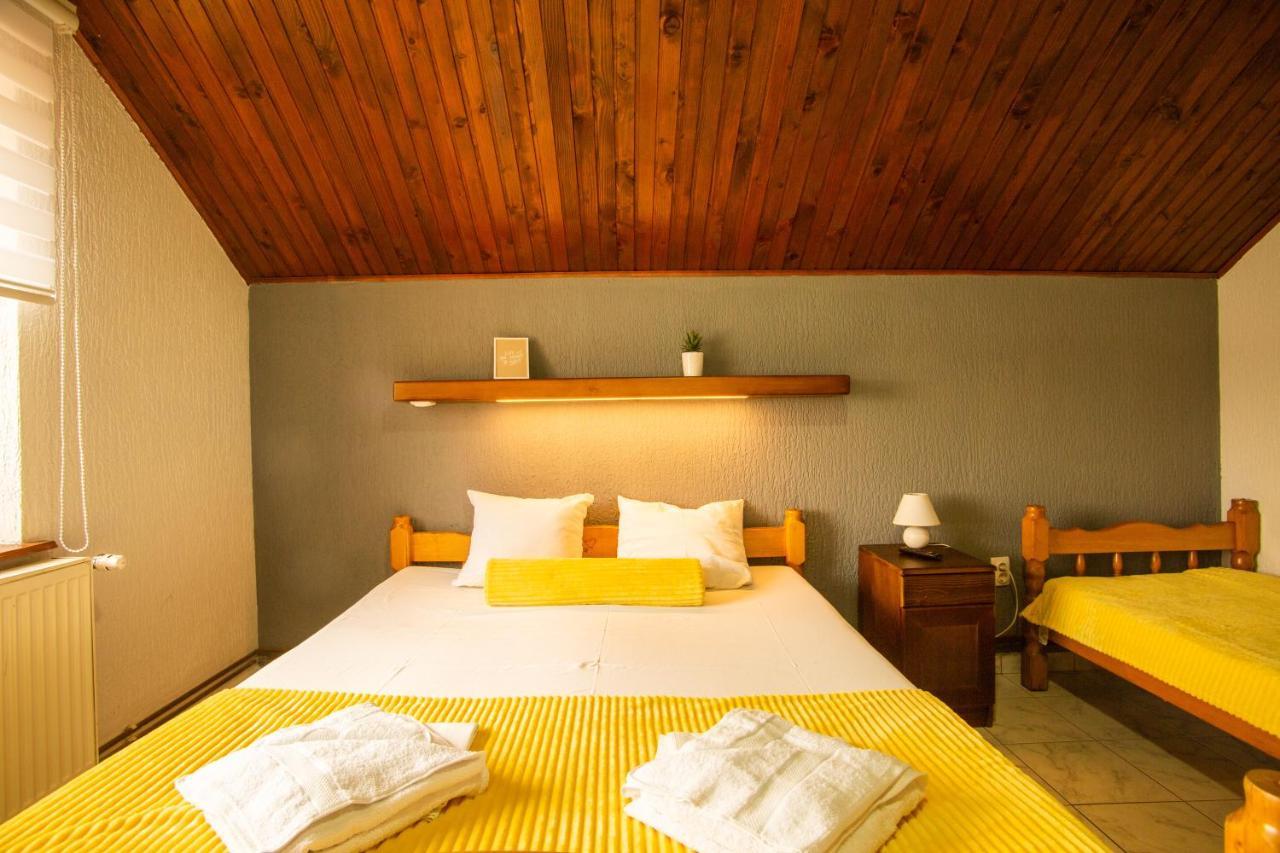 Guest House Vila Alexandar Palić Εξωτερικό φωτογραφία