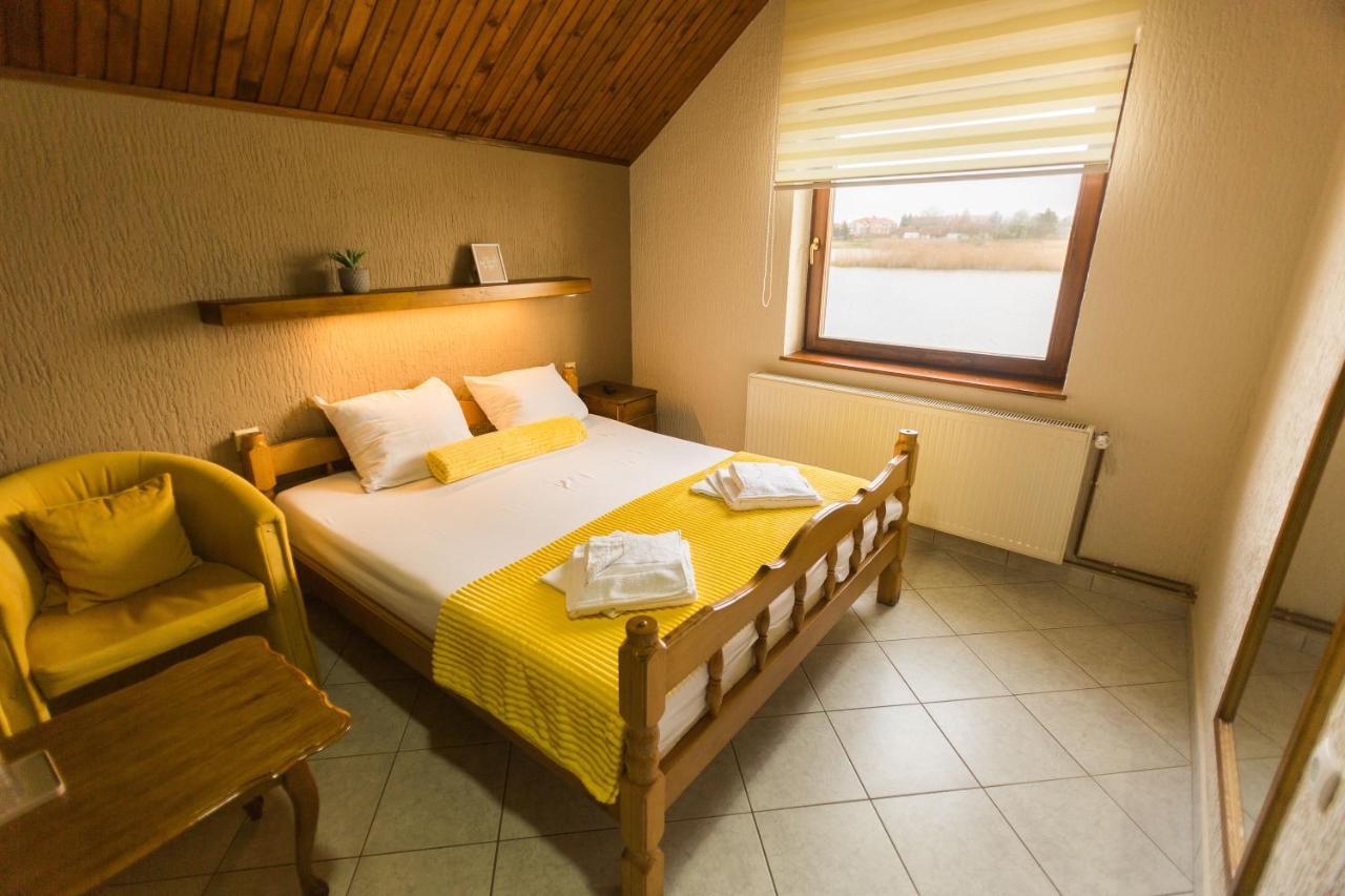 Guest House Vila Alexandar Palić Εξωτερικό φωτογραφία
