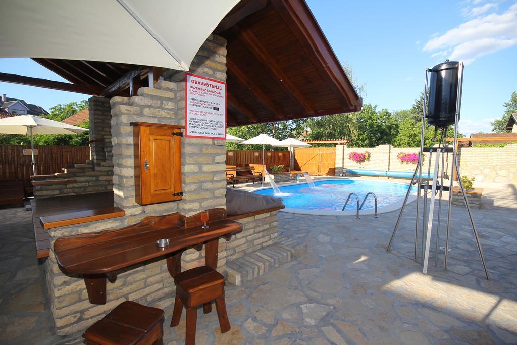 Guest House Vila Alexandar Palić Εξωτερικό φωτογραφία