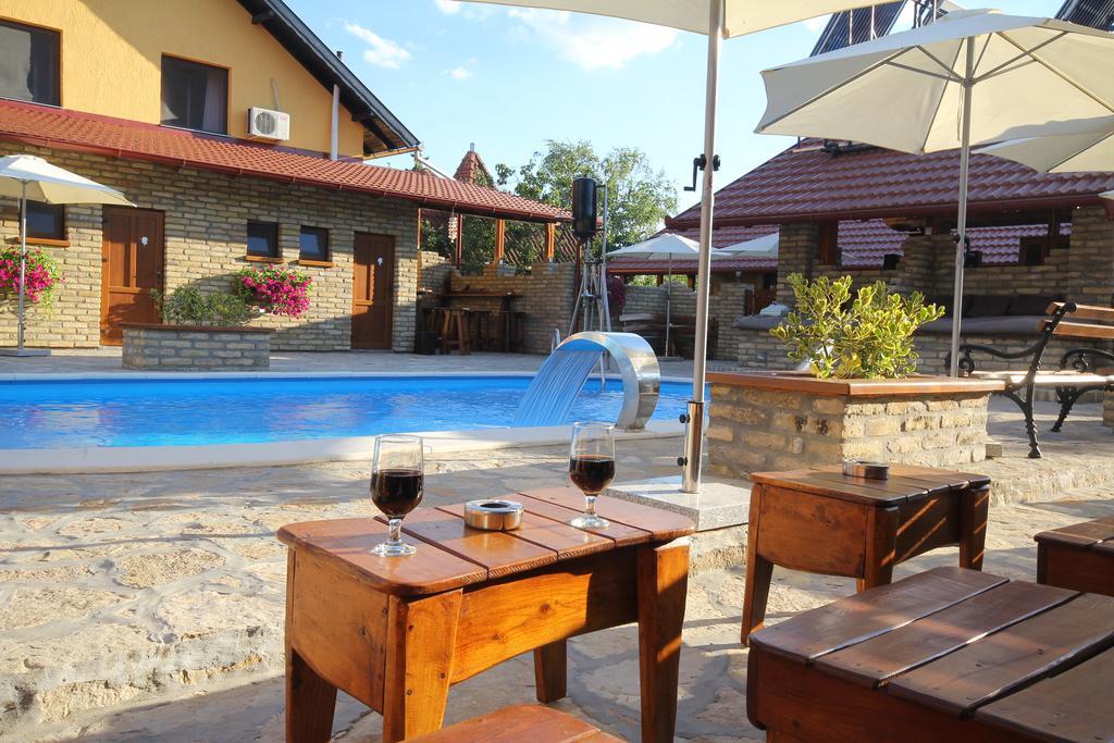Guest House Vila Alexandar Palić Εξωτερικό φωτογραφία