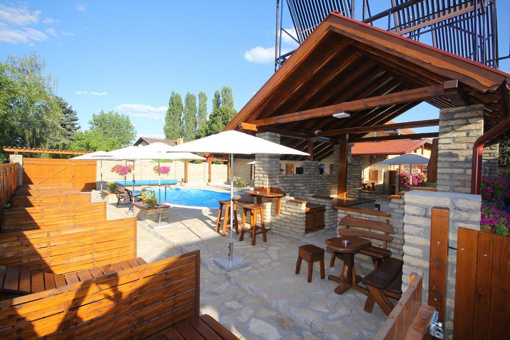 Guest House Vila Alexandar Palić Εξωτερικό φωτογραφία