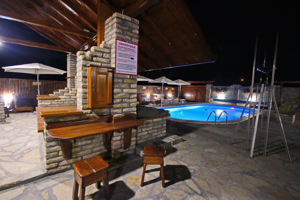 Guest House Vila Alexandar Palić Εξωτερικό φωτογραφία